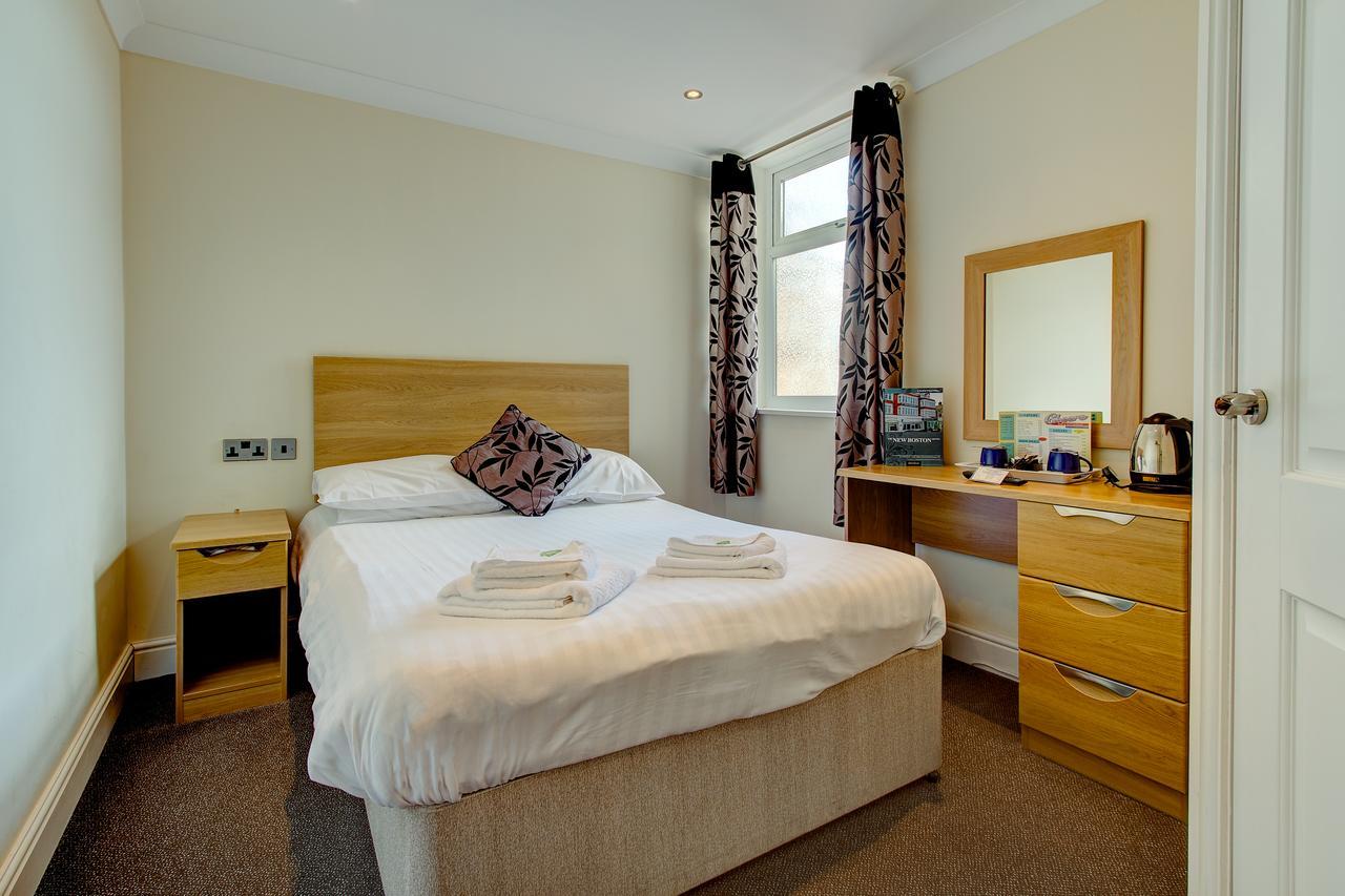 New Boston Guest Accommodation Fleetwood Extérieur photo
