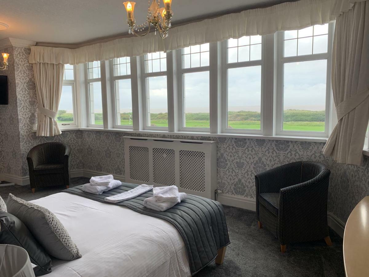 New Boston Guest Accommodation Fleetwood Extérieur photo